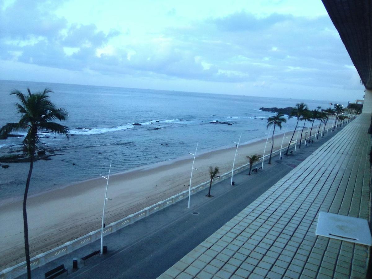 Na Barra Farol Da Barra Bahia Vista Ao Mar 公寓