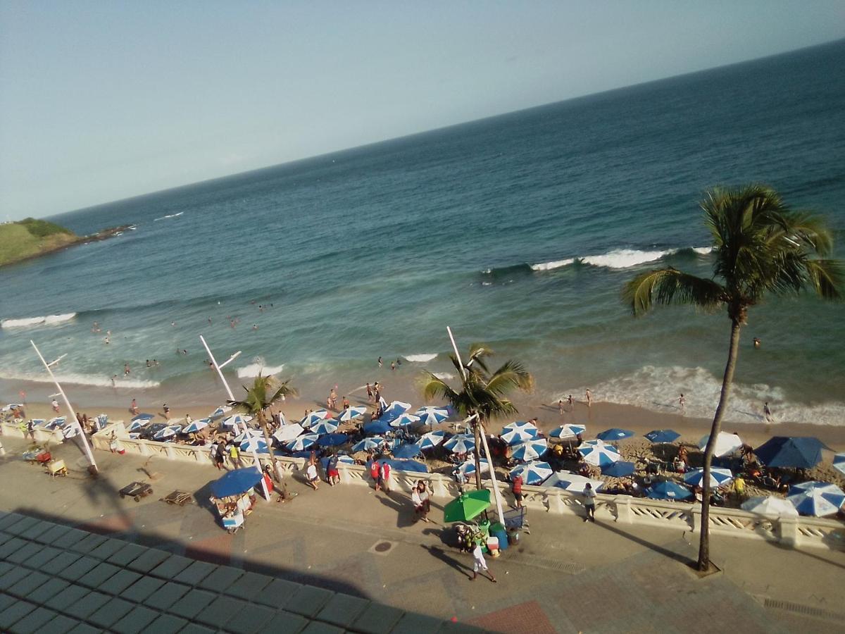 Na Barra Farol Da Barra Bahia Vista Ao Mar